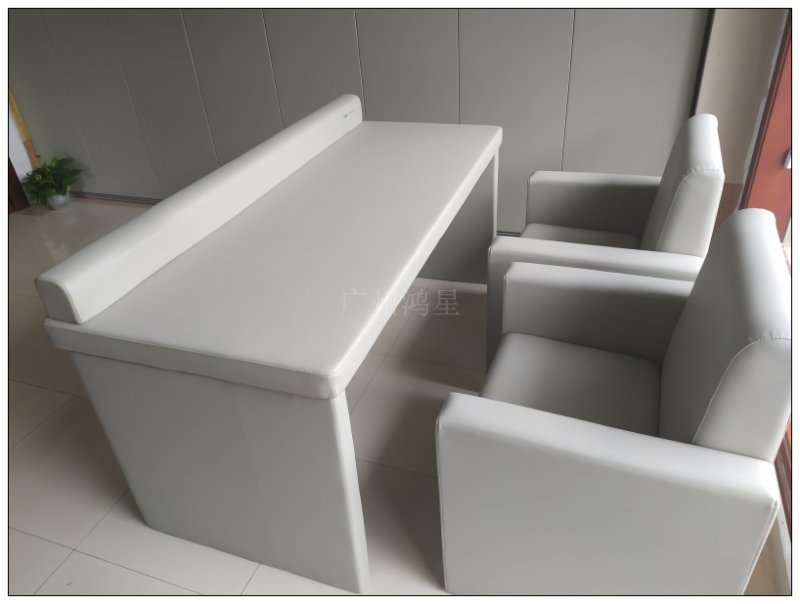 紀檢委辦案區(qū)防撞桌椅軟包的要求